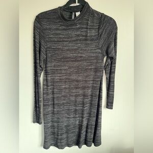 H&M Women Mockneck Long Sleeve Flowy Lightweight Knit Dress Heathered Black US 4